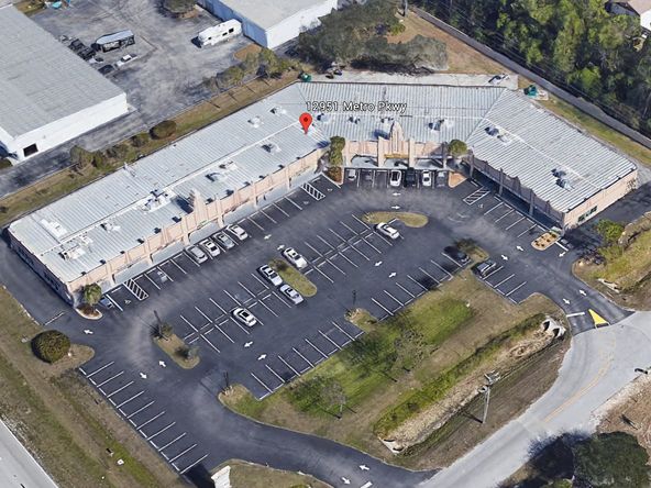 Metro Parkway Shopping Plaza: 12951 Metro Parkway, Fort Myers, FL 33966